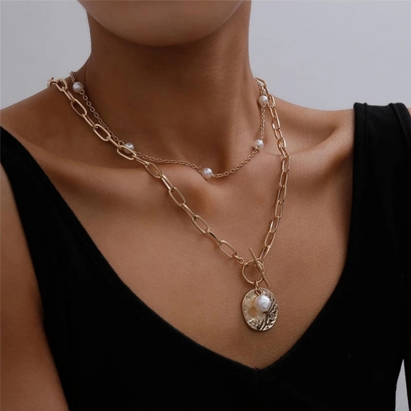 ๐โจ Maggie Layer Necklace - Picture 2 of 5